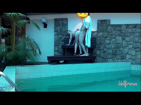 ❤️ Baas noeget faam nei it swimbad, mar koe net wjerstean in hot ️❌ Moaie porno op fy.wassell.ru ️❤